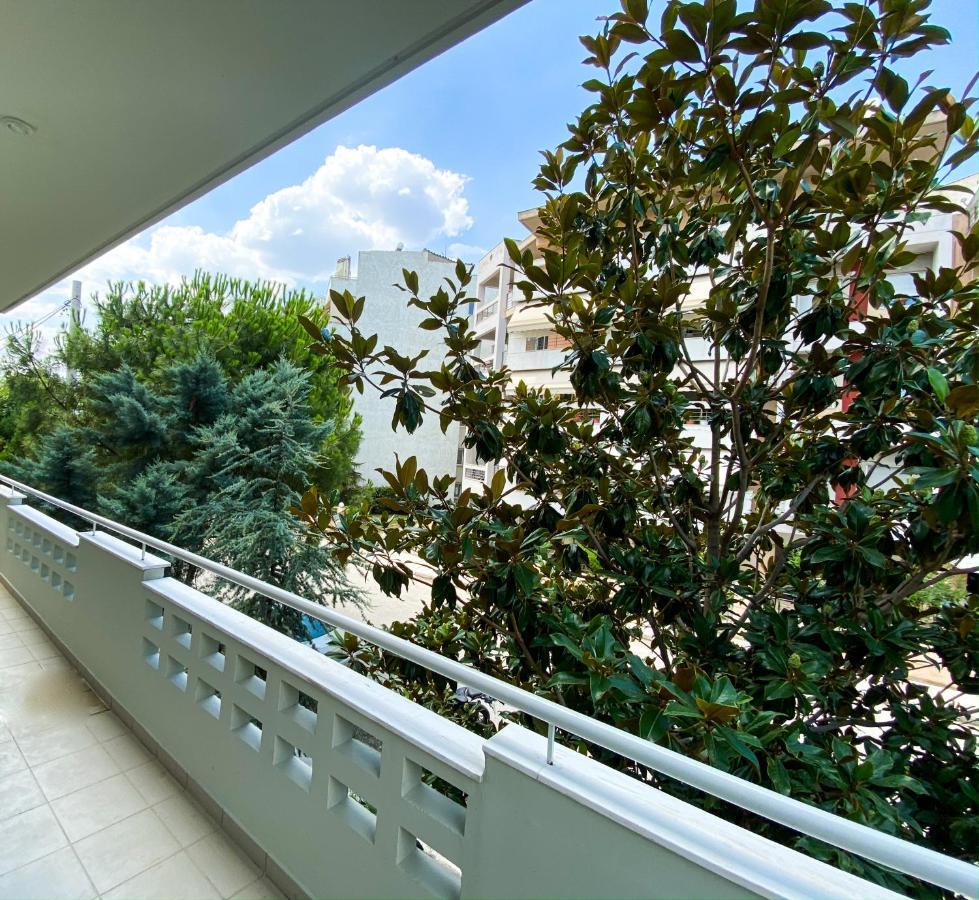 Green Apartment With View Komotini Bagian luar foto